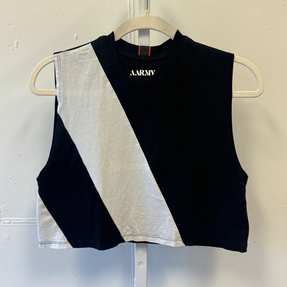 AARMY Black White Colorblock Sleeveless Crop Top Small Running Athleisure Gym‎